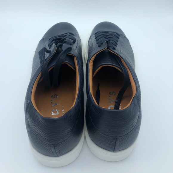 NWOT Men’s Navy Leather Tennis-style Sneakers - Picture 3 of 5